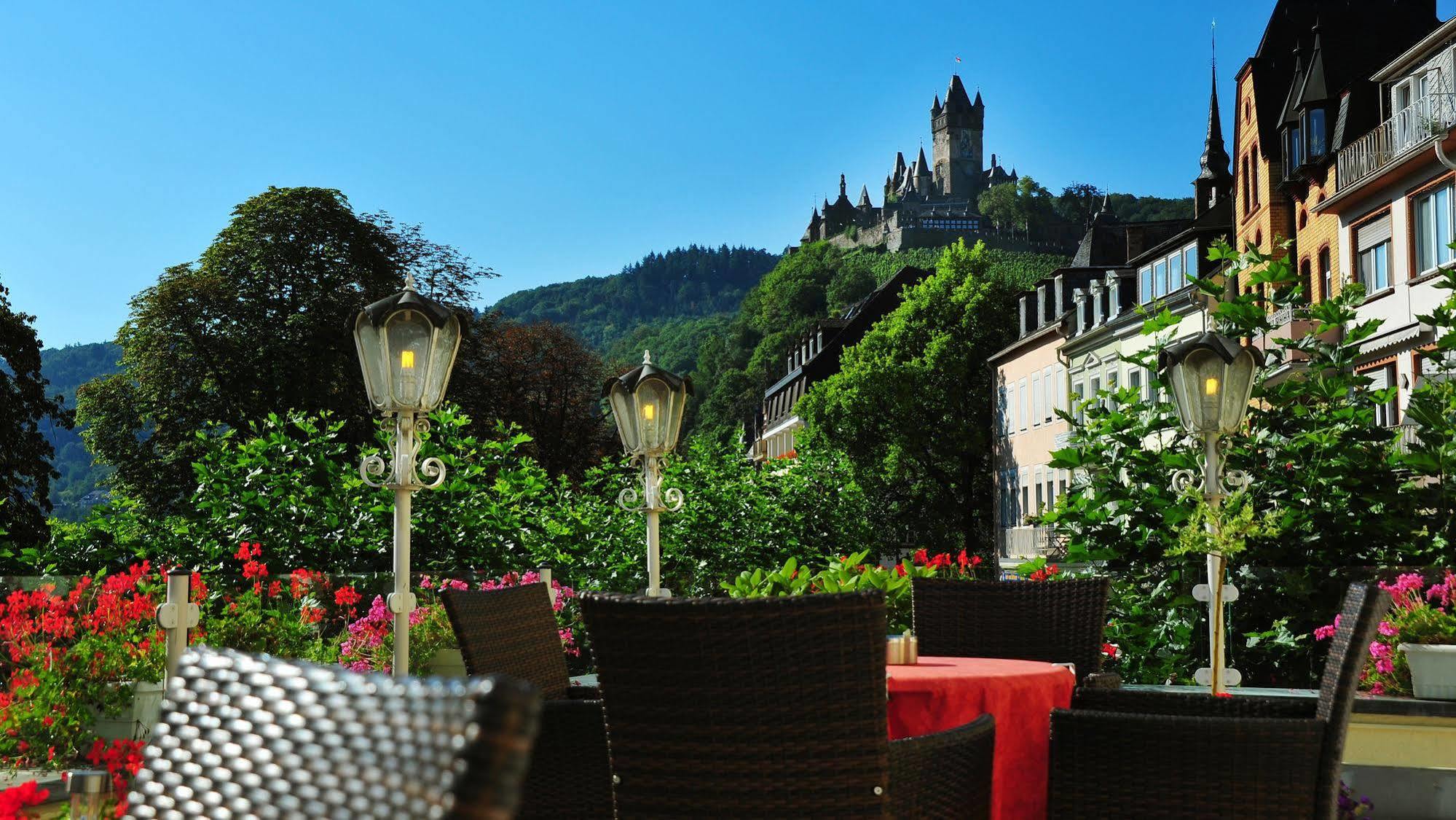 Hotel Germania Кохем Екстериор снимка
