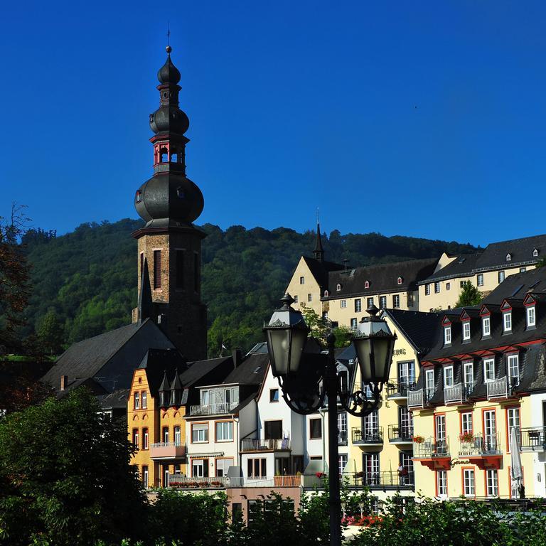 Hotel Germania Кохем Екстериор снимка